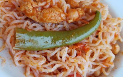 Shirataki Noodles/Rice mit Poulet und Kichererbsen